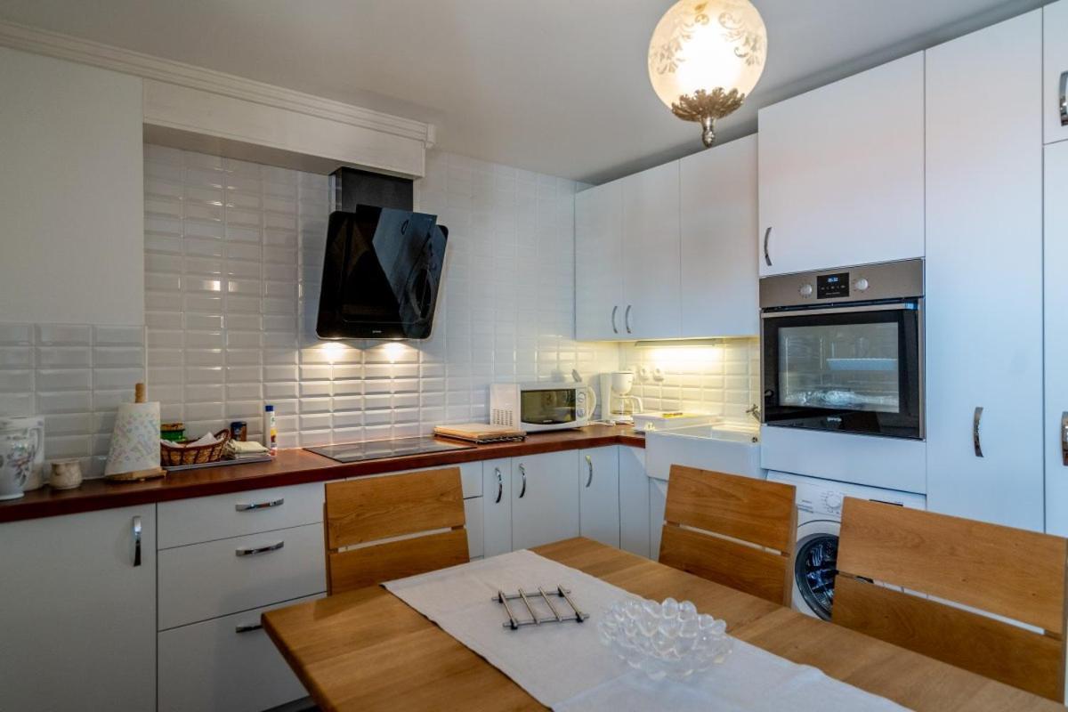 Apartments Inn Baska Voda Exterior photo