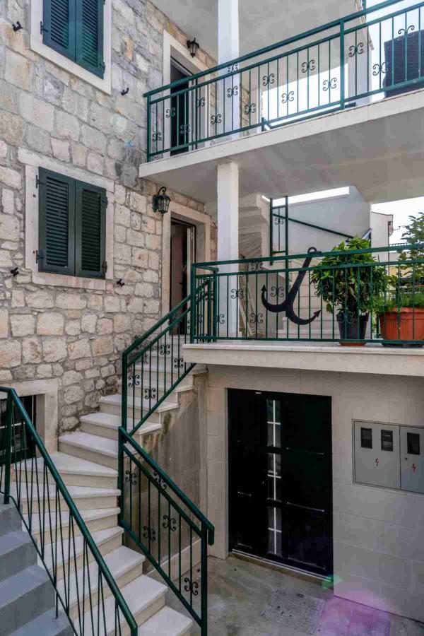 Apartments Inn Baska Voda Exterior photo